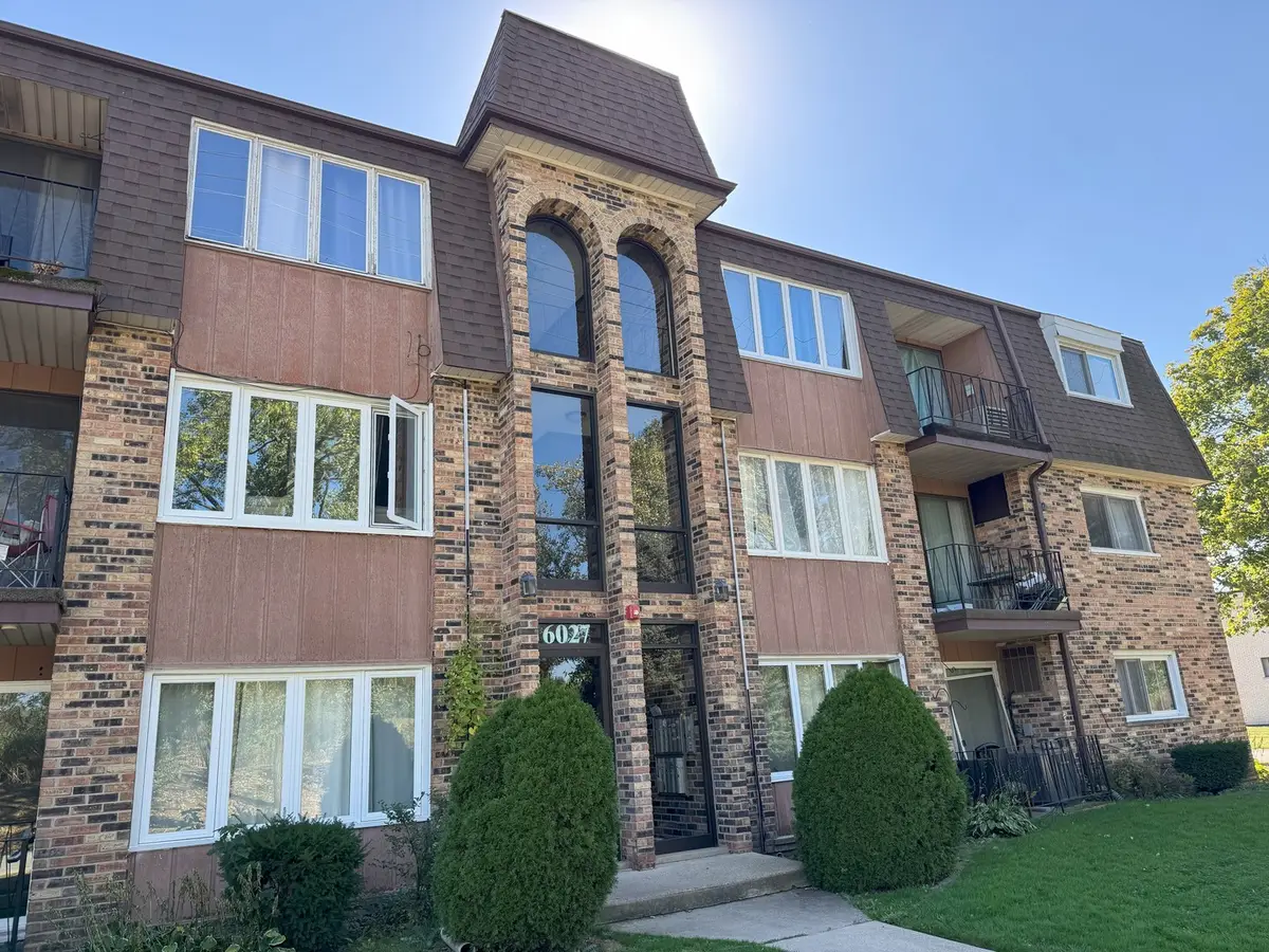 6027 103rd Street #1A, Chicago Ridge, IL 60415 - #1