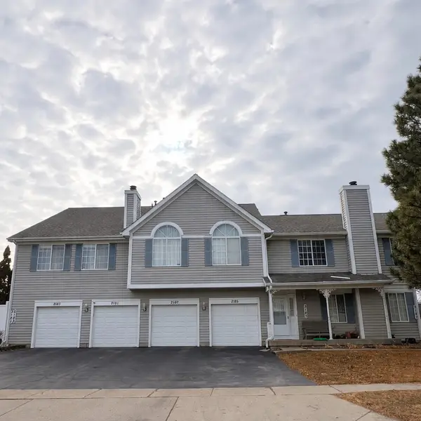 2183 Colorado Avenue #4, Elgin, IL 60123