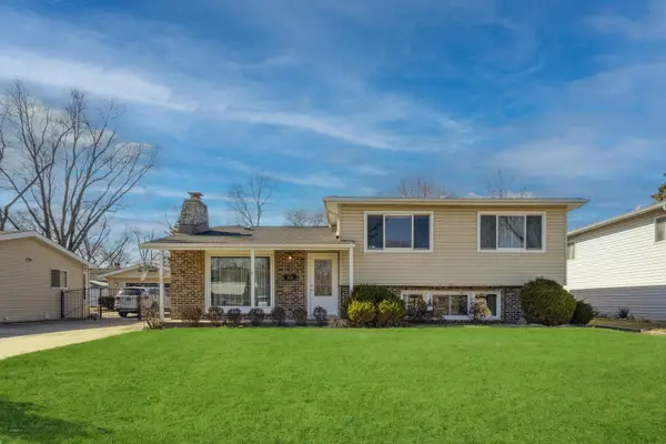 434 S Yale Avenue, Addison, IL 60101