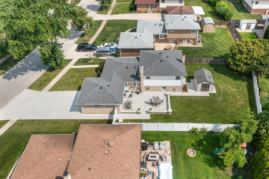 865 Love Street, Elk Grove Village, IL 60007 - #2