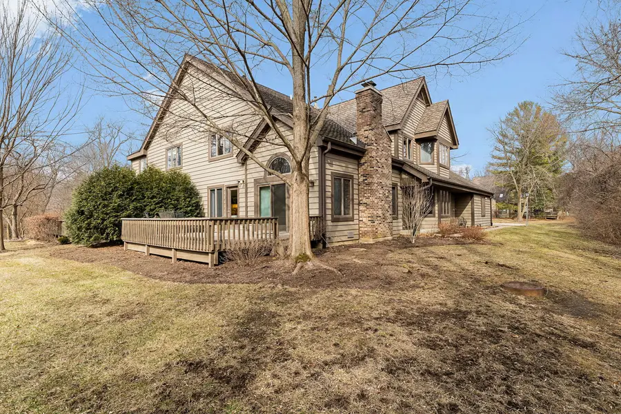 2012 Forest Creek Lane #2012, Libertyville, IL 60048 - #2