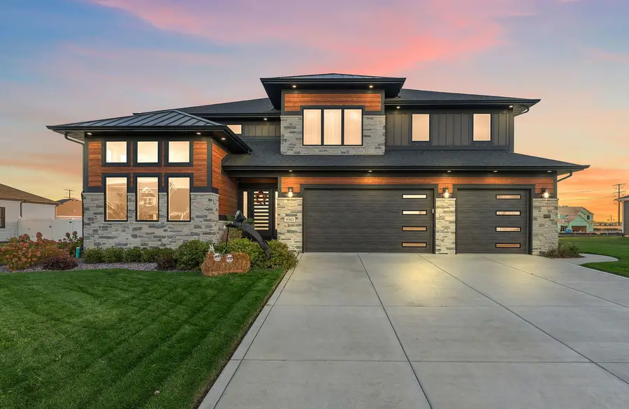 9343 Iris Drive, Saint John, IN 46373 - #2