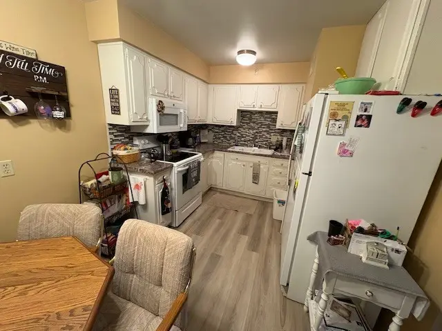 940 17th Street, Moline, IL 61265 - #3