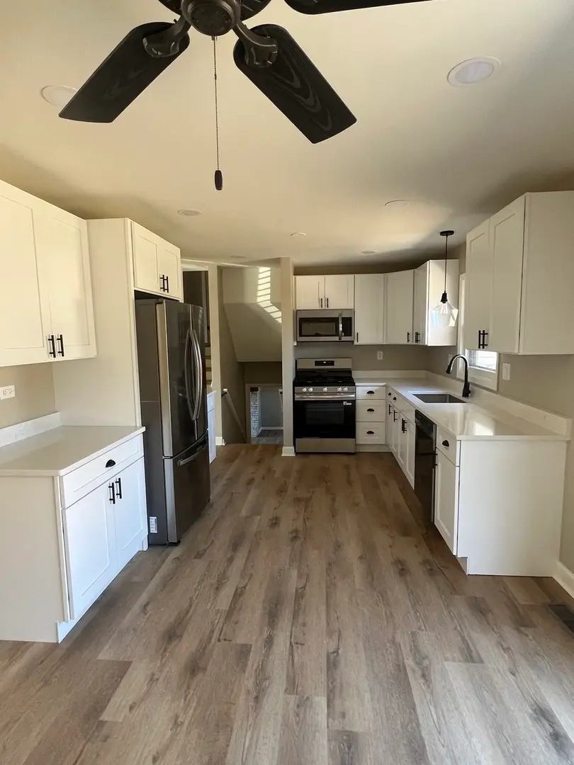 527 N Lyle Avenue, Elgin, IL 60123 - #3