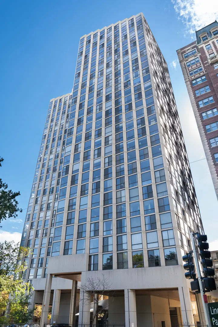 345 W Fullerton Parkway #1801, Chicago, IL 60614 - #1