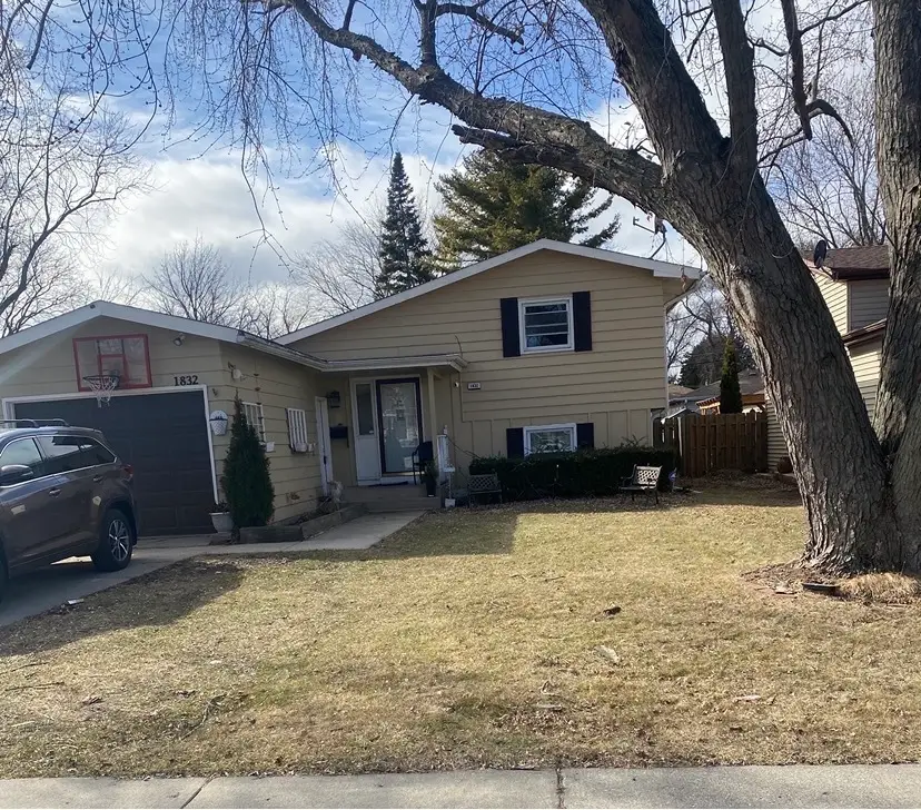 1832 N Jackson Street, Waukegan, IL 60087 - #1