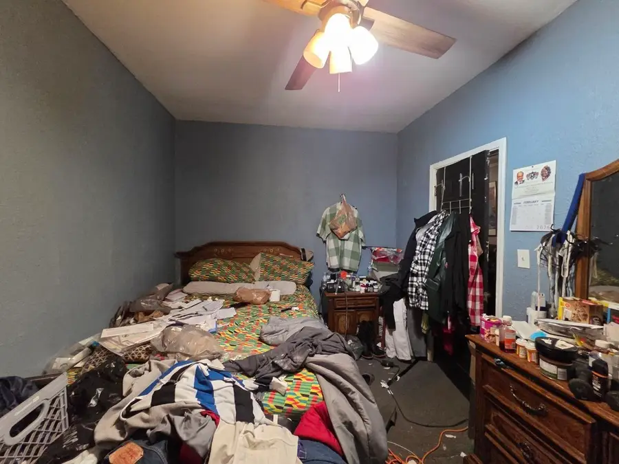 221 E 138th Street, Dolton, IL 60419 - #2