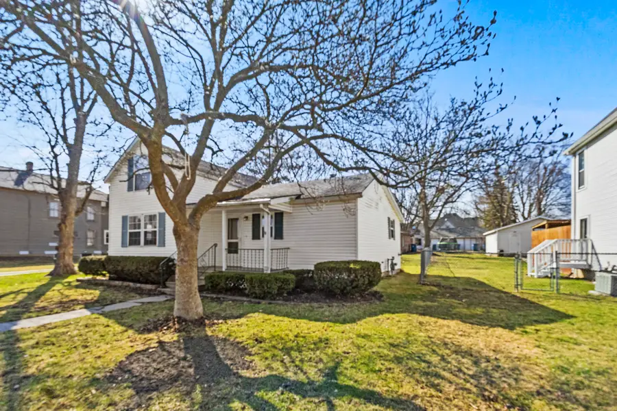 209 N Maple Street, Grant Park, IL 60940 - #2