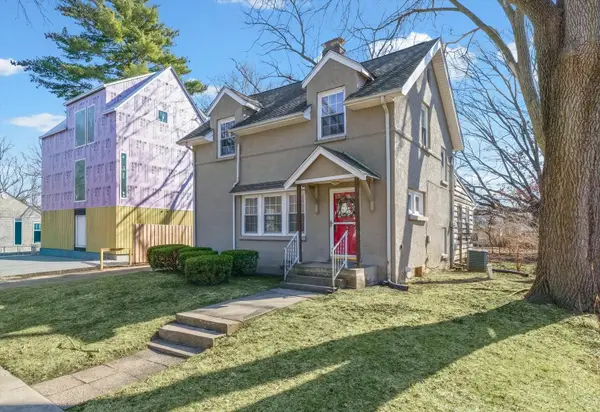 909 E Washington Street, Urbana, IL 61801