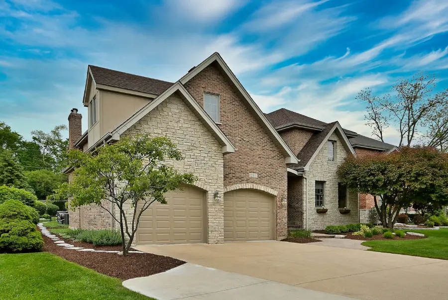 281 E Vallette Street, Elmhurst, IL 60126 - #3
