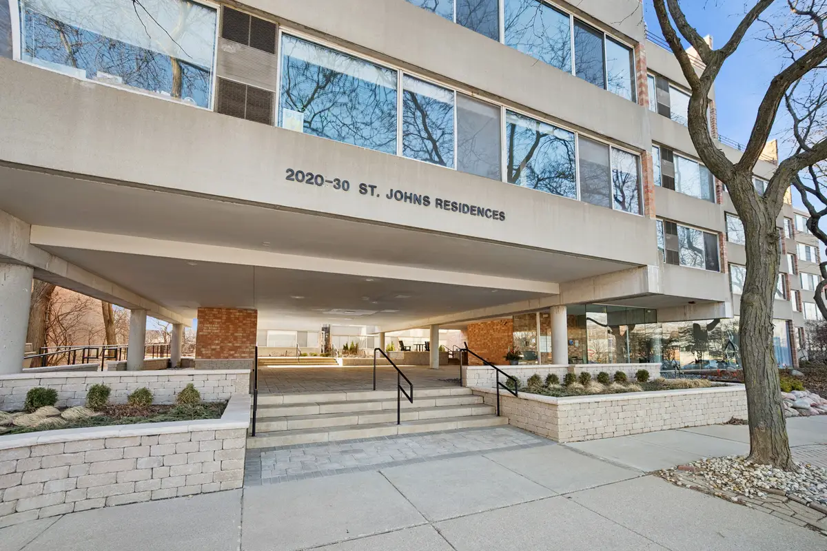 2020 St. Johns Avenue #208, Highland Park, IL 60035 - #1