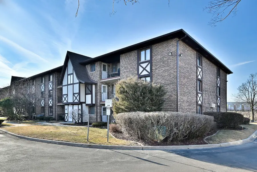 10512 S Ridge Cove Drive #31C, Chicago Ridge, IL 60415 - #2