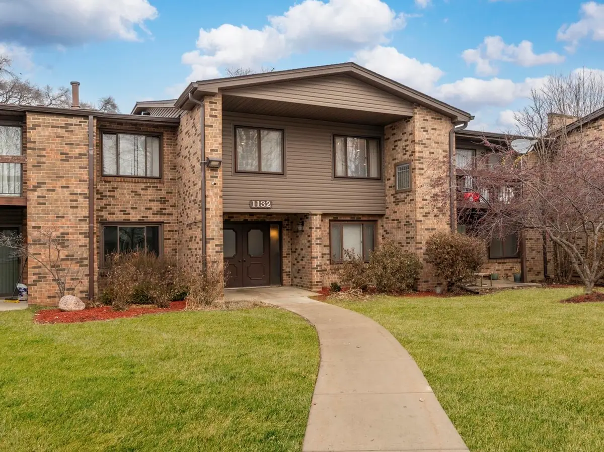 1132 E Randville Drive #2H, Palatine, IL 60074 - #1