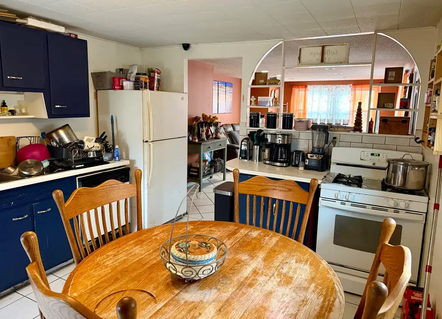 827 Monroe Avenue, Carpentersville, IL 60110 - #3