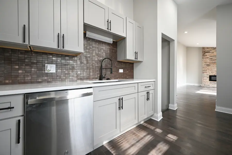 15330 Cherry Lane, Markham, IL 60428 - #3