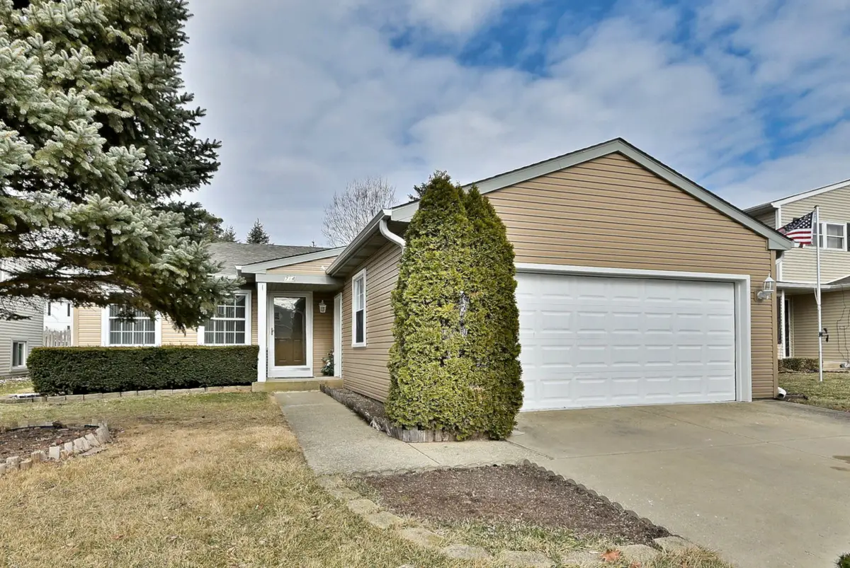 714 N Lakeside Drive, Vernon Hills, IL 60061 - #1