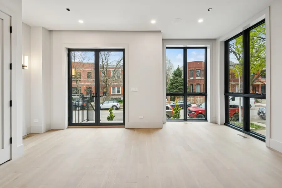 2434 W Superior Street, Chicago, IL 60612 - #3