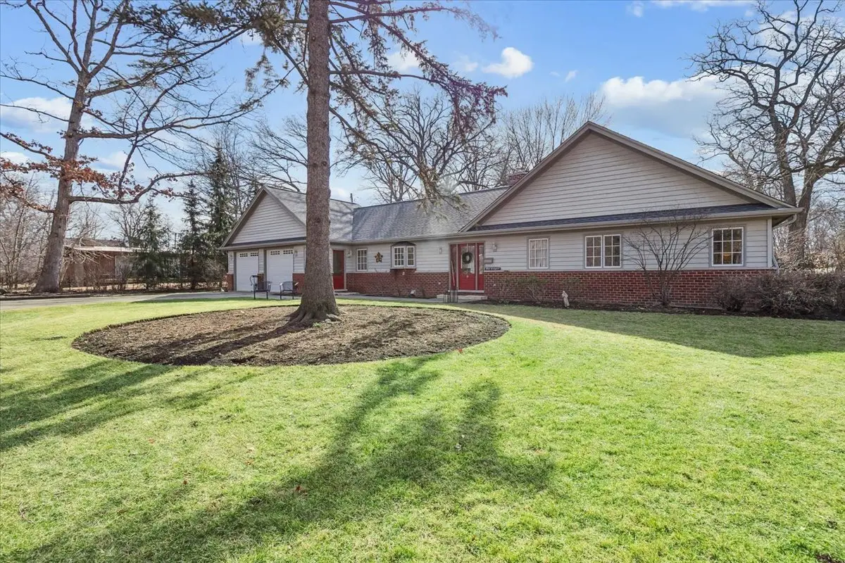 50 W Blodgett Avenue, Lake Bluff, IL 60044 - #1