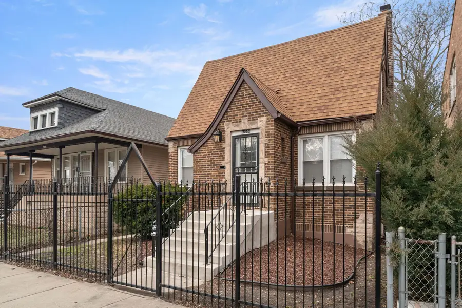 12044 S Perry Avenue, Chicago, IL 60628 - #3