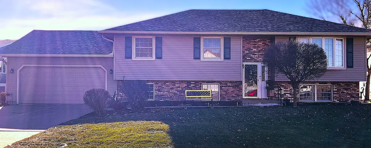 805 W Spring Street, Eldridge, IA 52748 - #1