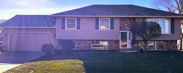 805 W Spring Street, Eldridge, IA 52748