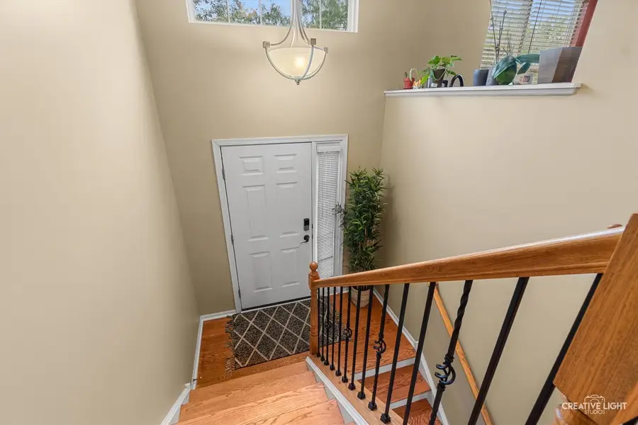 805 Lewisburg Lane, Aurora, IL 60504 - #2