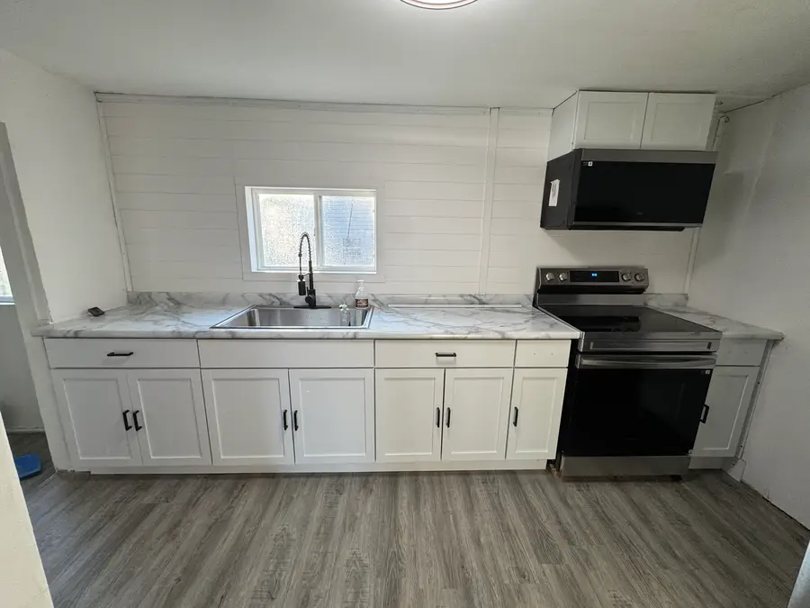 702 6th Avenue, Rock Falls, IL 61071 - #3