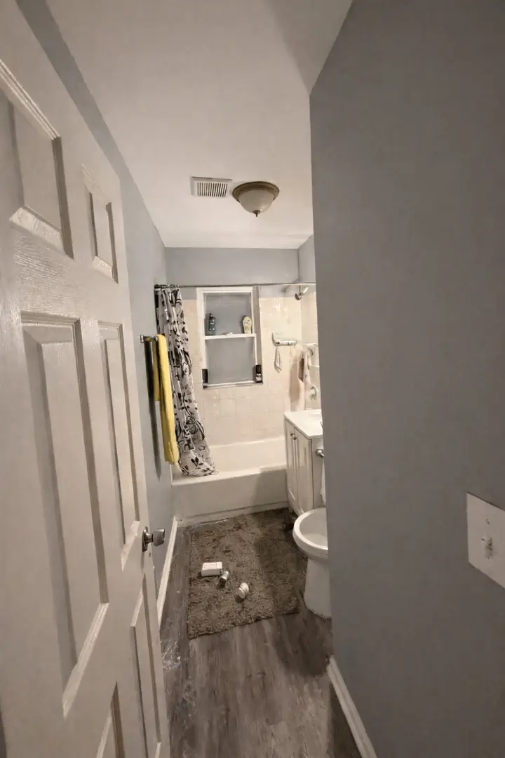 10043 S Oglesby Avenue, Chicago, IL 60617 - #2