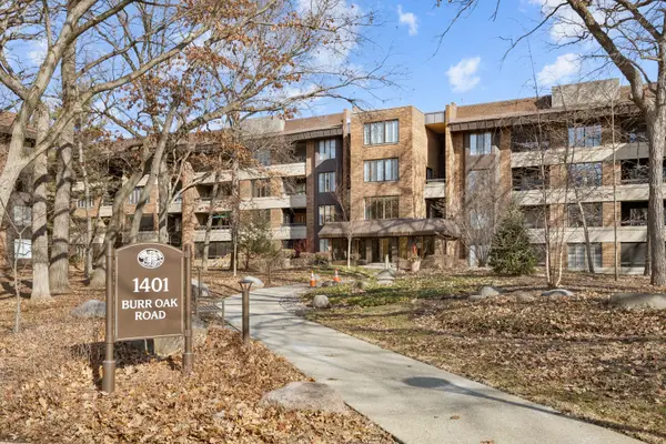 1401 Burr Oak Road #117B, Hinsdale, IL 60521