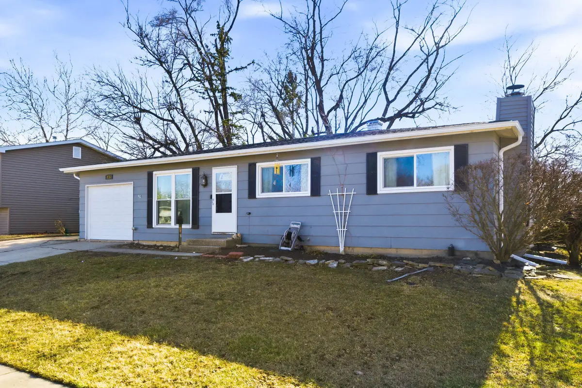 425 Walnut Drive, Streamwood, IL 60107 - #1