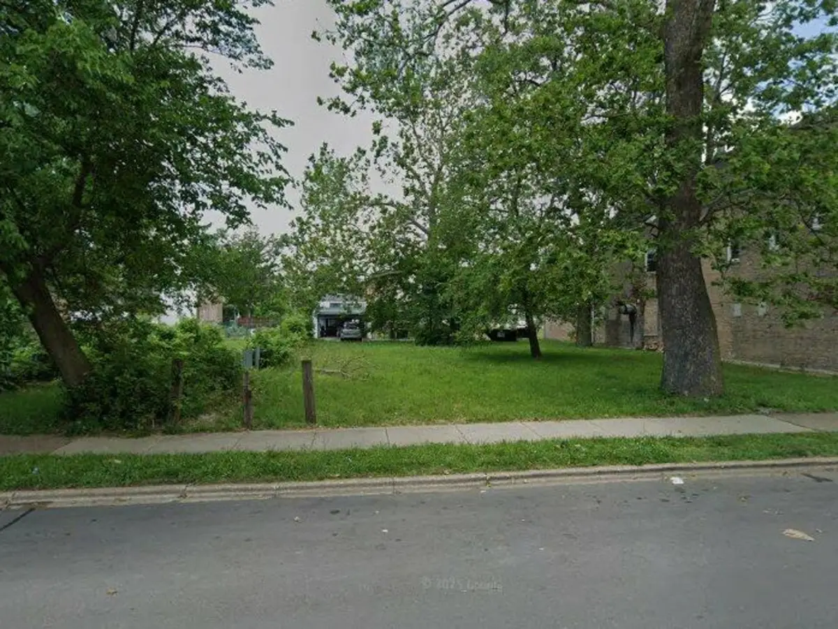 8016 S Kimbark Avenue, Chicago, IL 60619 - #1