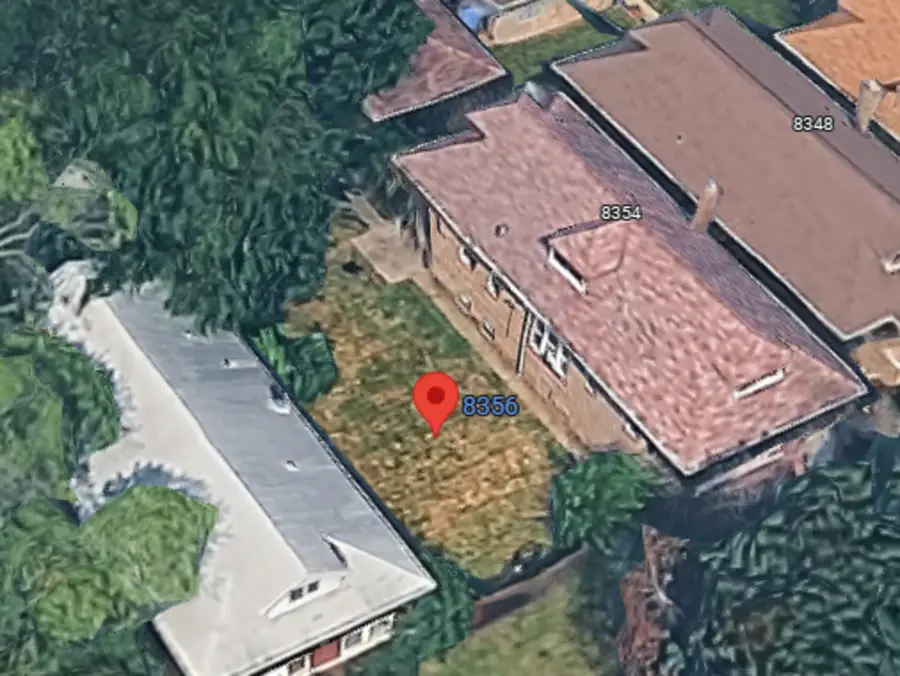 8356 S Paxton Avenue, Chicago, IL 60617 - #2