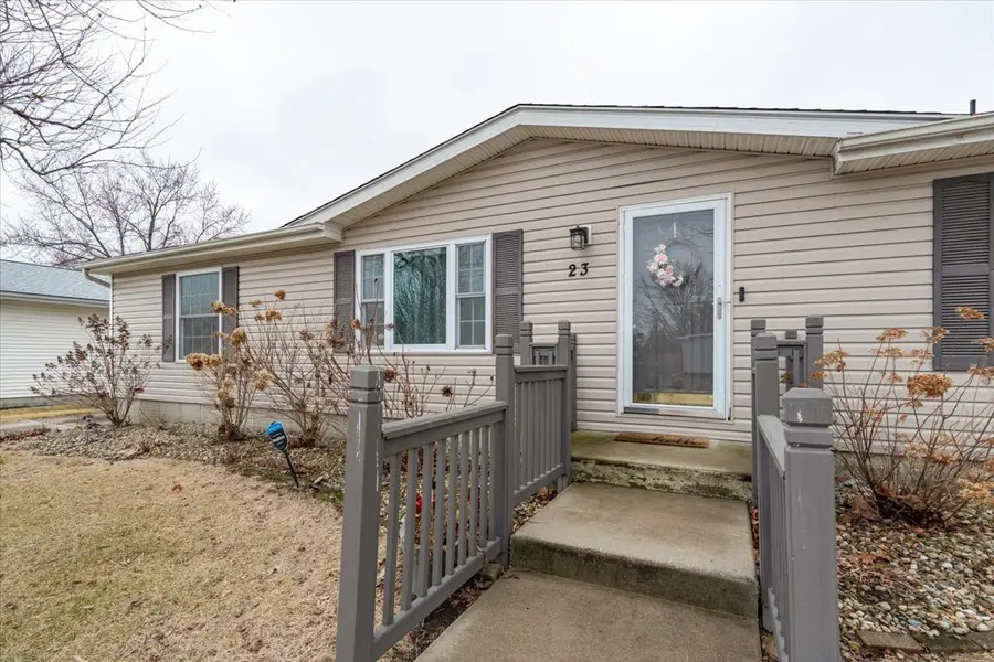 23 Geneva Court, Bloomington, IL 61704 - #2