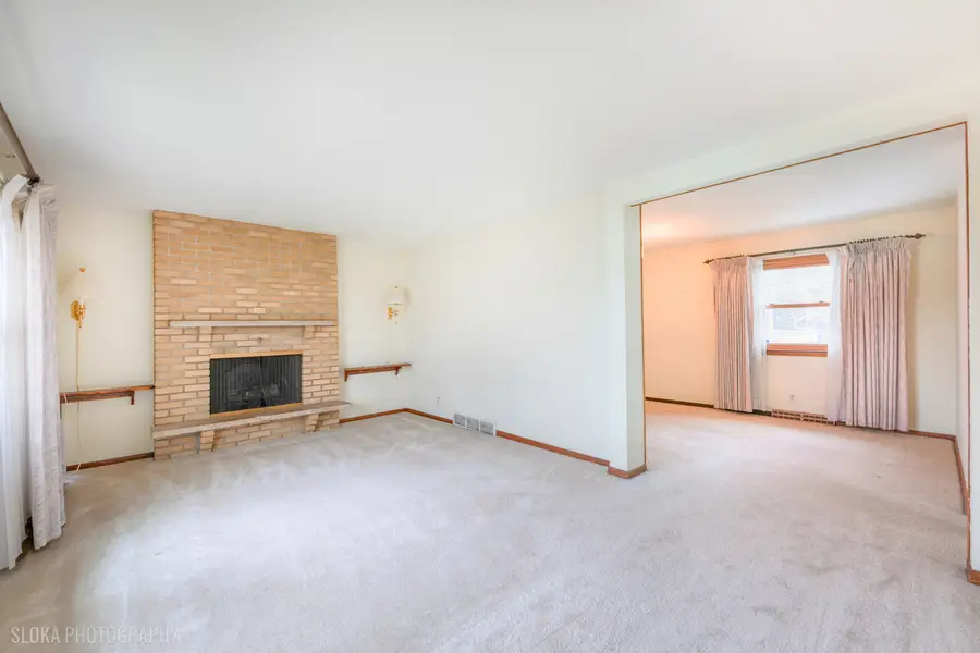 508 Crest Drive, Cary, IL 60013 - #3