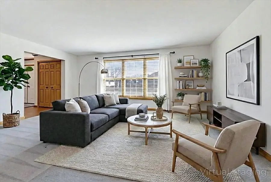 303 Westwood Drive, Shorewood, IL 60404 - #2