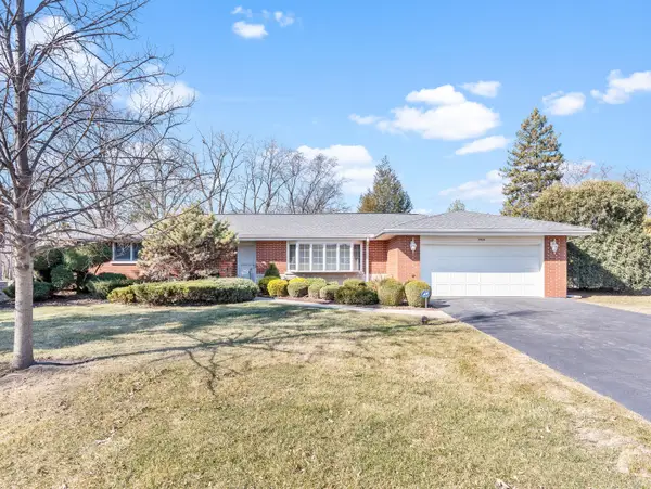 Address Withheld By Seller, Willowbrook, IL 60527