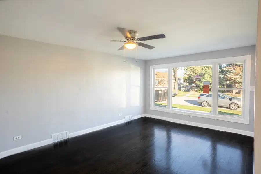 12618 S Justine Street, Calumet Park, IL 60827 - #3