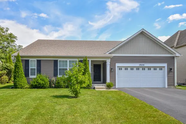 1504 Hearthstone Lane, North Aurora, IL 60542