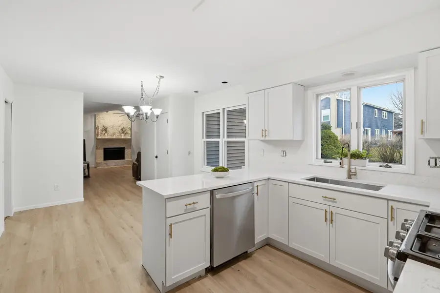 2375 Lakeside Drive, Aurora, IL 60504 - #3