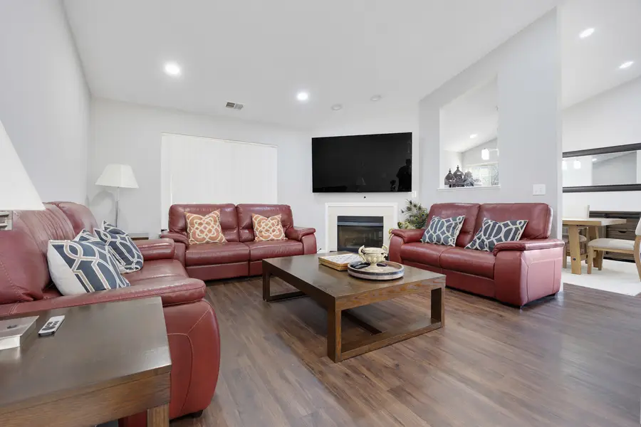 129 Southwicke Drive #B, Streamwood, IL 60107 - #3