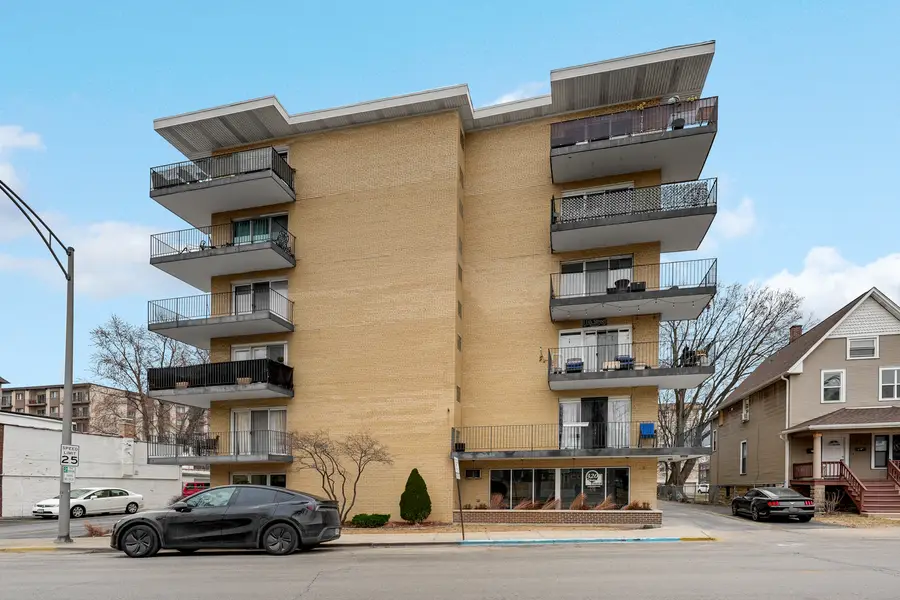 320 Circle Avenue #403, Forest Park, IL 60130 - #2