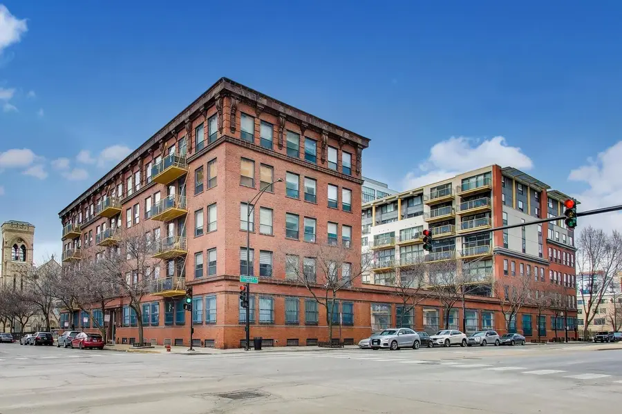 1910 S Indiana Avenue #727, Chicago, IL 60616 - #2