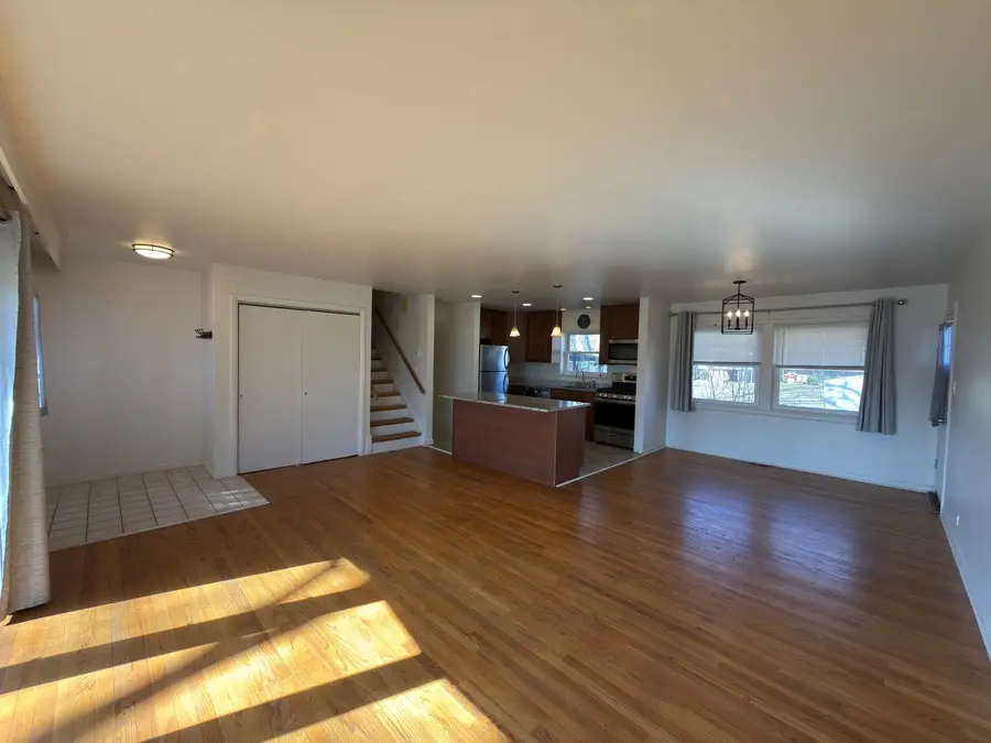 10 Linden Avenue, Buffalo Grove, IL 60089 - #3