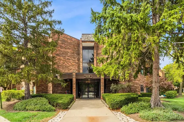 3110 Pheasant Creek Drive #318, Northbrook, IL 60062