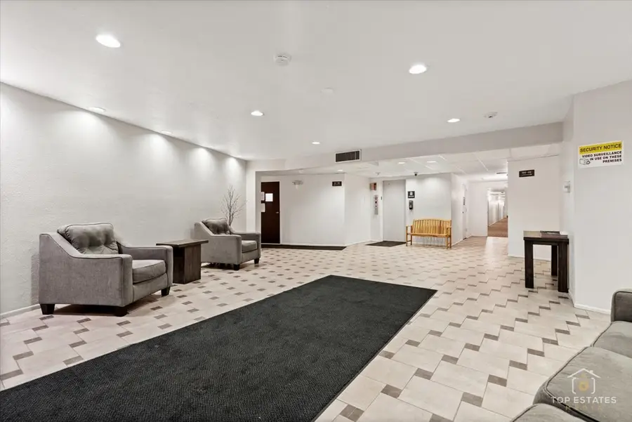 1550 Sandpebble Drive #209, Wheeling, IL 60090 - #3