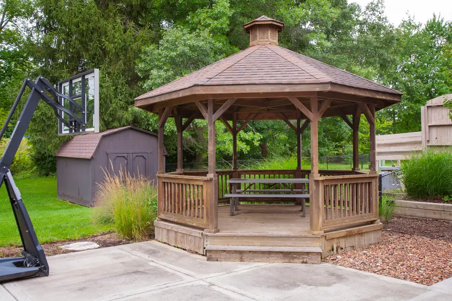 2705 Colonial Drive, Elgin, IL 60124 - #3