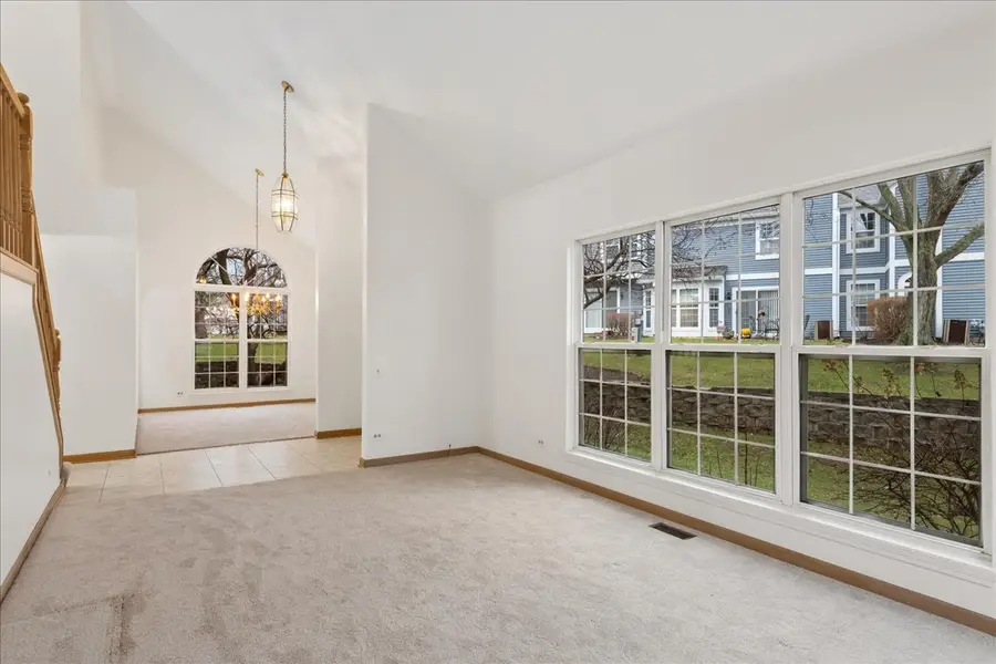 4620 Olmstead Drive, Hoffman Estates, IL 60192 - #3