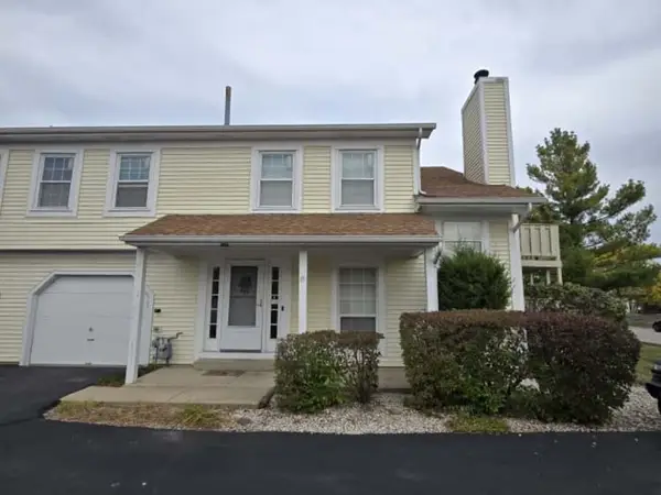 216 Whitewood Drive, Streamwood, IL 60107