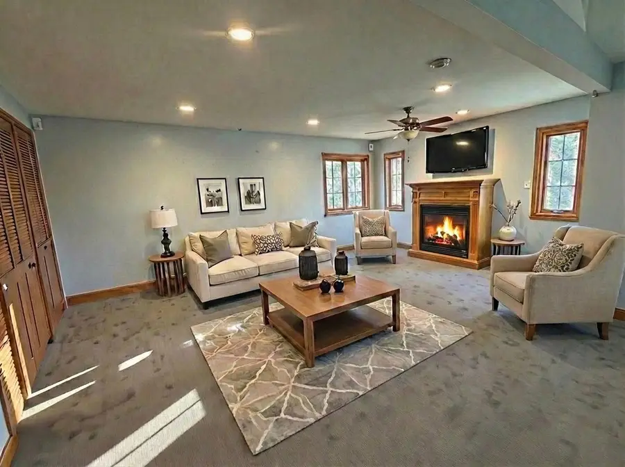 217 W Franklin Street, Rockton, IL 61072 - #3