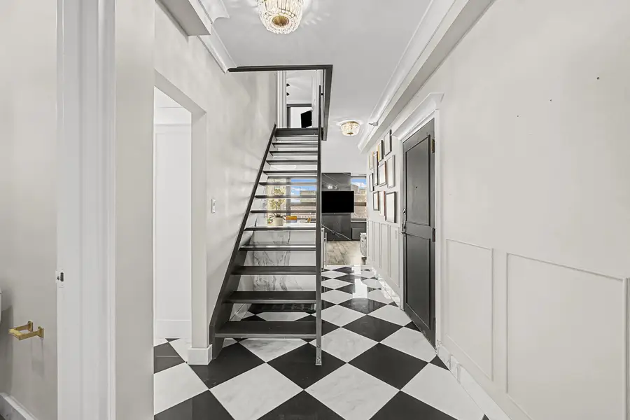 221 E Walton Place #13C, Chicago, IL 60611 - #2